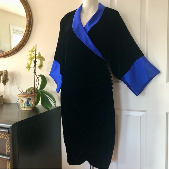 Flora Kung Dresses & Skirts - Flora Kung 80’s Velvet Wrap Dress